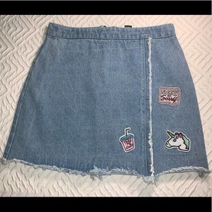 Forever 21 teen  petite denim short skirt.